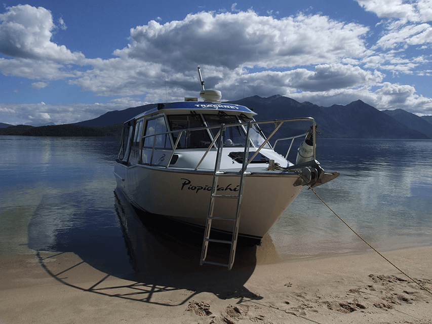 Tracknet vessel, Piopiotahi on lake Manapouri